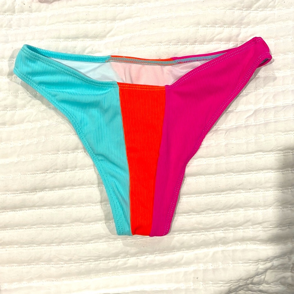 Multicolor Bikini - Picture 3 of 3